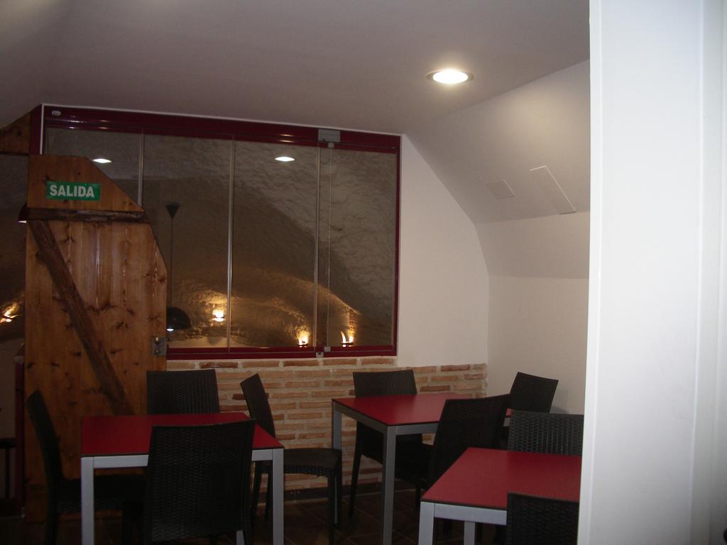 Hostel El Castillo Aninon Esterno foto